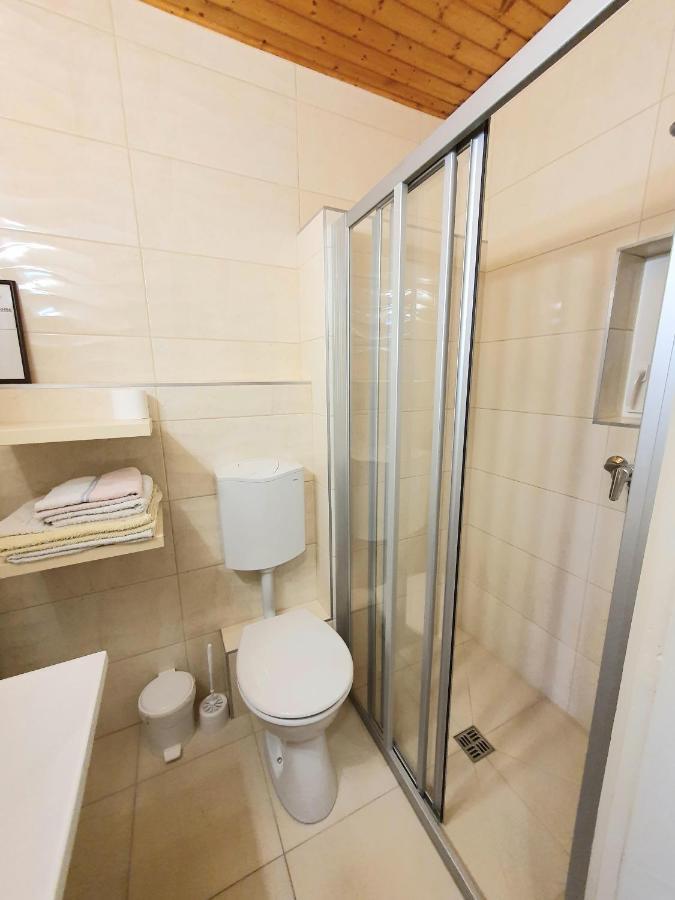 Nemes Apartmanhaz Heviz Exterior photo