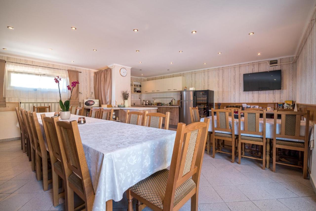 Nemes Apartmanhaz Heviz Exterior photo